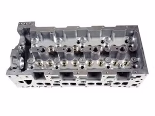 Cylinder Head OEM 611 010 44 20